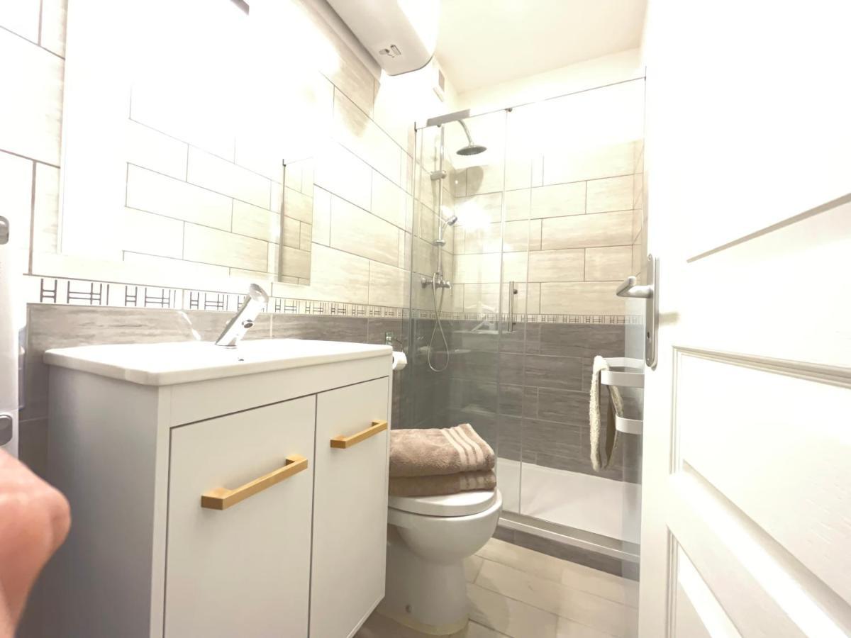 Le Montgy - Studio Tout Confort A Royat National N1 المظهر الخارجي الصورة
